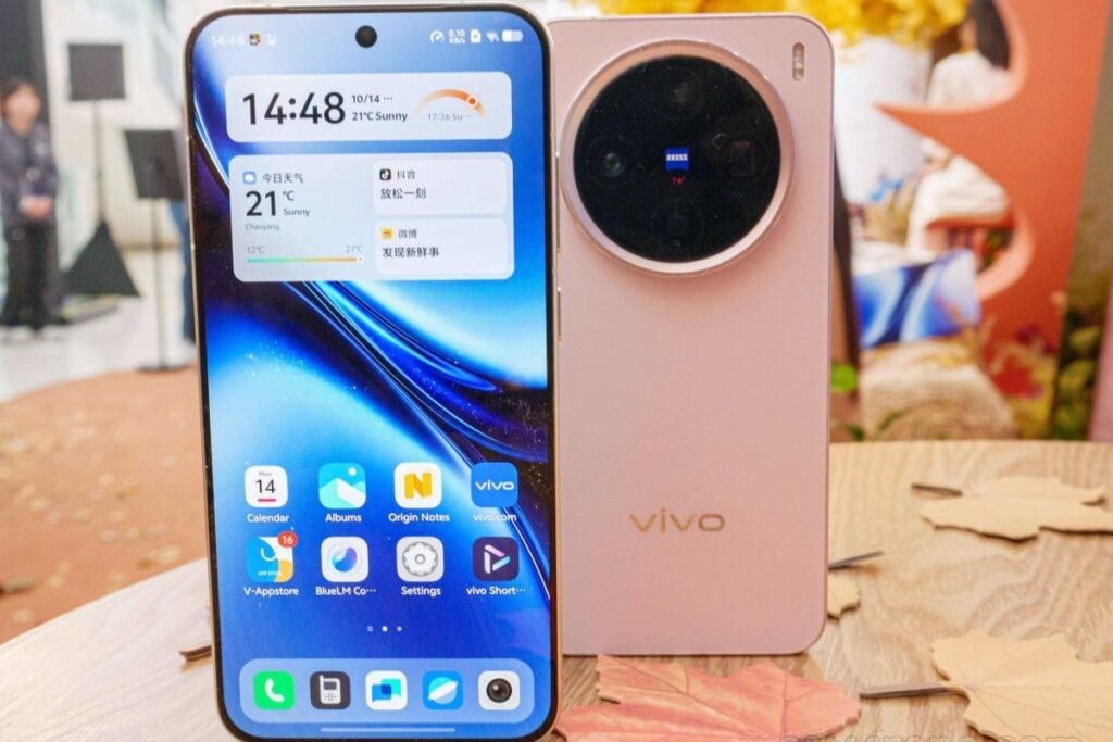 Vivo to launch smaller-screen mid-range smartphone in 2025