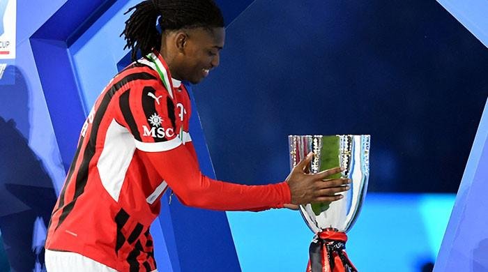 Injury-time goal by Abraham hands AC Milan Italian Super Cup win