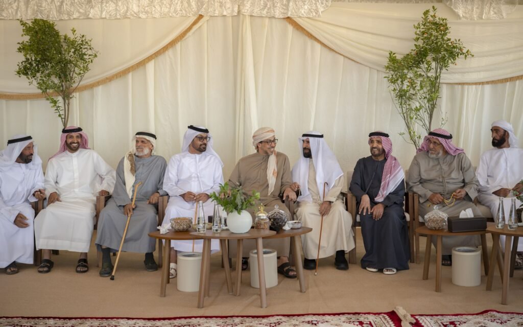 Mansour bin Zayed visits Ali bin Salem Al -Ketbi at his home in Al -Hir in Al Ain