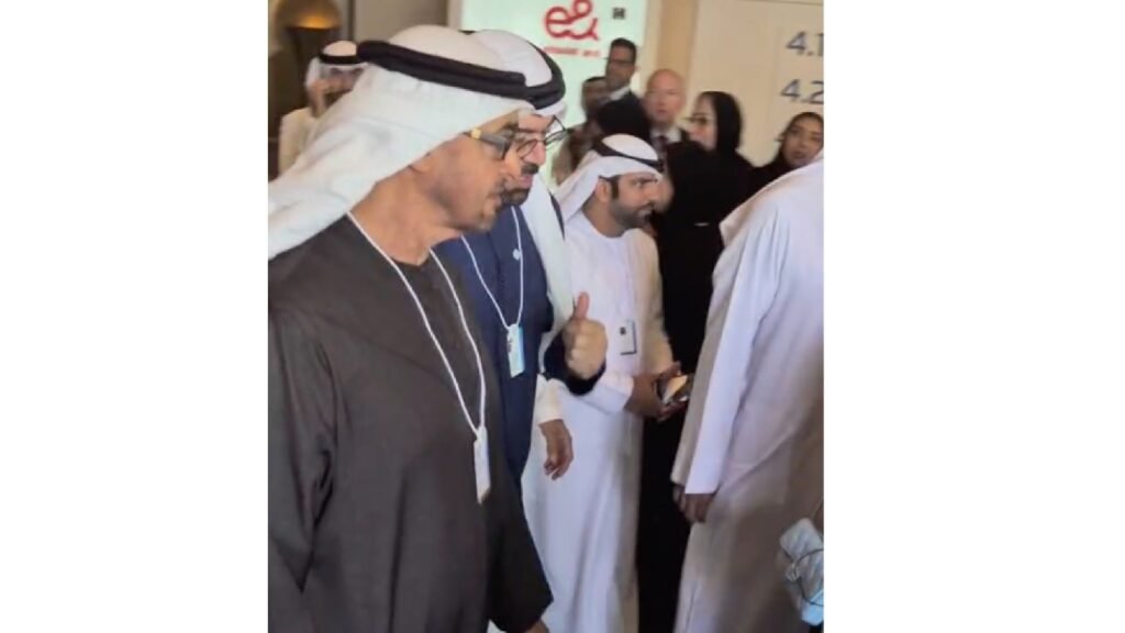 Video Mohammed bin Zayed arrives at the headquarters of the World Government Summit