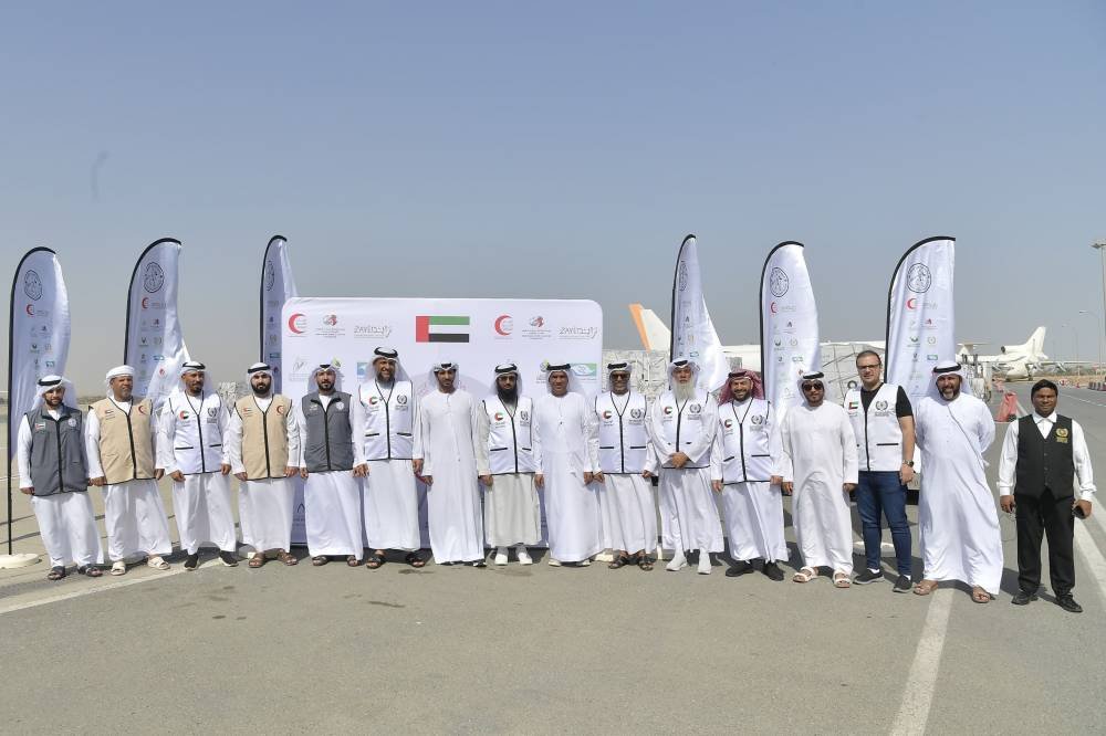 Video Under the directives of the governor of Ajman .. support Gaza with 375 tons of food for the month of Ramadan