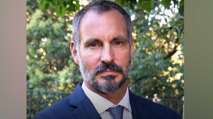 Prince Rahim Aga Khan V named 50th imam as Ismaili Muslims mourn spiritual leader