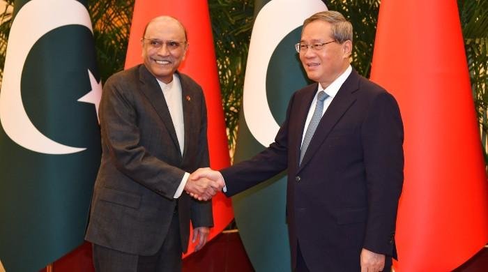 President Zardari, Chinese Premier Li Qiang discuss CPEC, bilateral ties