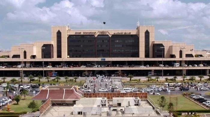 Nearly 170 Pakistanis deported from 11 countries; 59 offloaded in Karachi