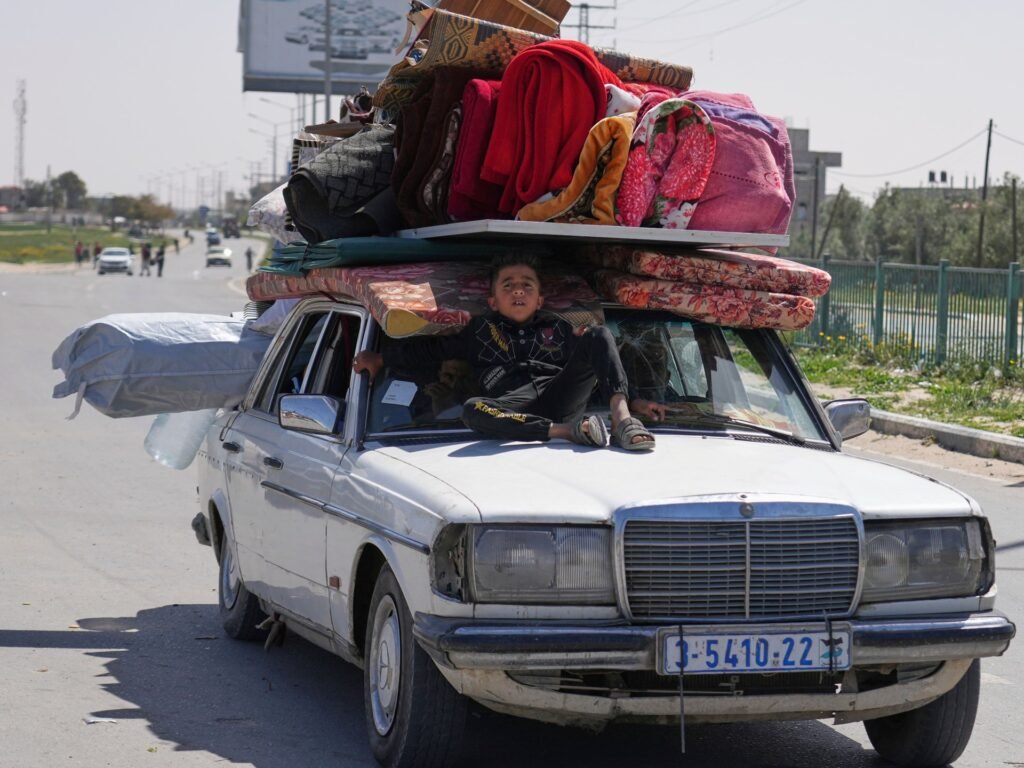 Palestinians flee Rafah after new displacement order | Israel-Palestine conflict