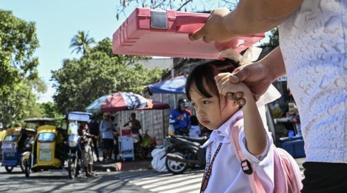 Heat wave shuts down schools in nearly half Philippine capital