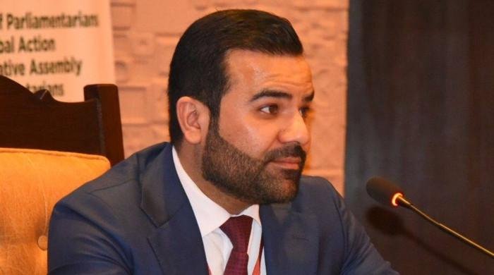 Pakistan not facing blanket US travel ban, says minister