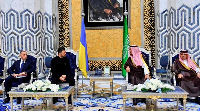 Zelenskiy lands in Saudi Arabia as US voices high hopes for Ukraine talks