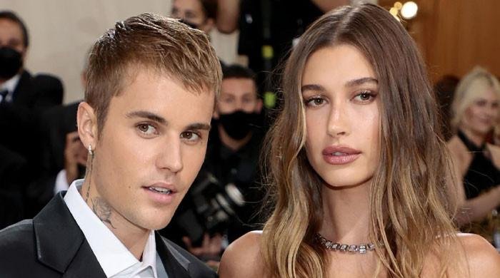 Hailey Bieber sets record straight on rumours she unfollowed husband Justin