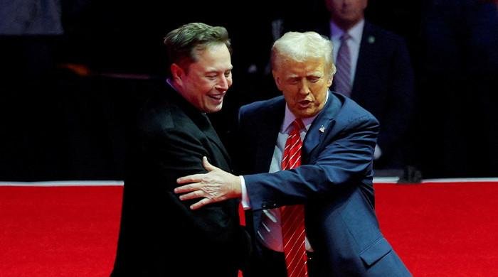 Trump tells cabinet, others that Musk ‘will leave soon’