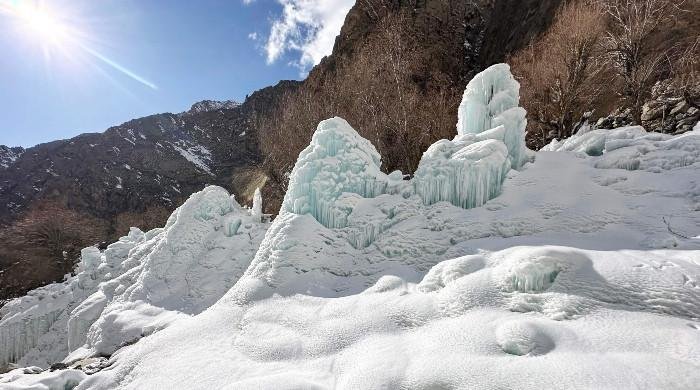 Artificial glaciers boost water supply in GB
