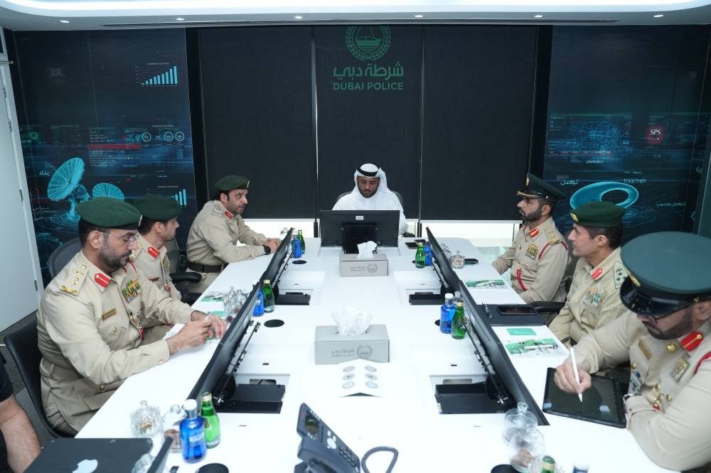 Dubai Police reviews the “transport and rescue” performance indicators