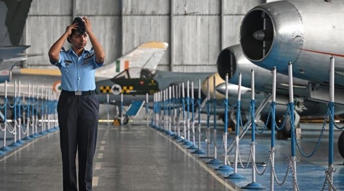 Did Pakistan capture Indian pilot during military conflict?