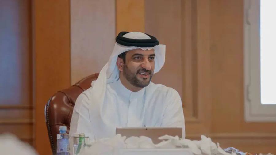 Sultan bin Ahmed is directed to allocate scholarships for the first high school at the University of Sharjah