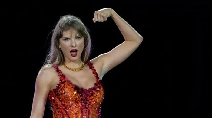 Taylor Swift explains bold color choice on ‘Life of a Showgirl’ album