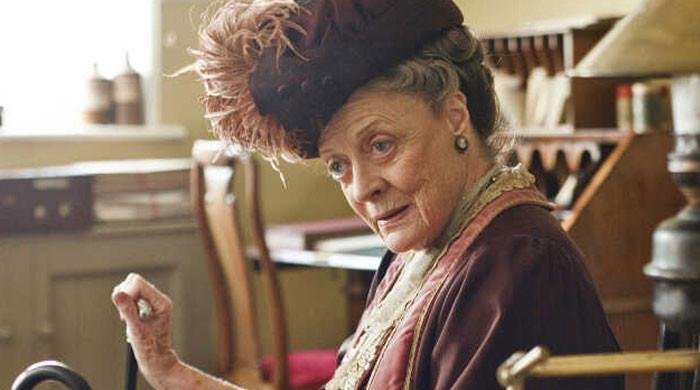 ‘Downton Abbey’ star pays tribute to late Maggie Smith