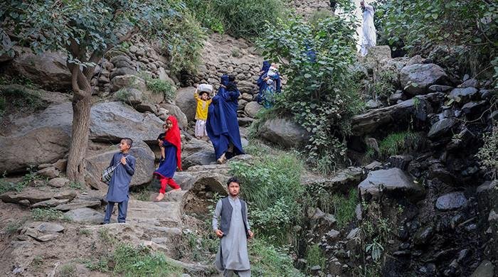 Rescuers in Afghanistan race to reach remote quake-hit mountain villages