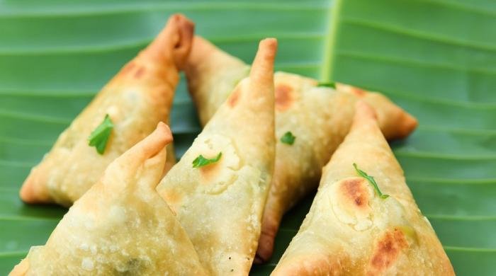 Wife thrashes husband for not bringing samosas