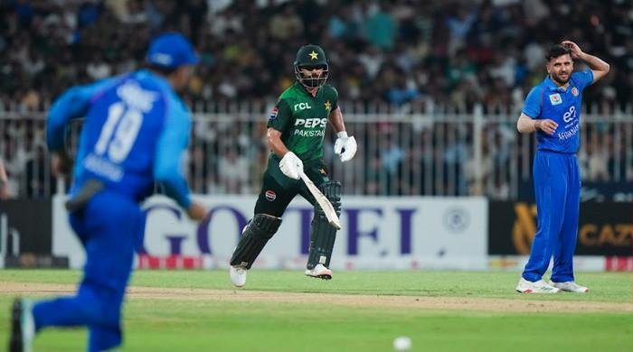Afghanistan restrict Pakistan to 141/8