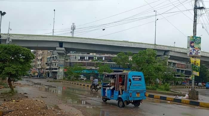 Karachi sees light showers on fourth straight day after monsoon chaos