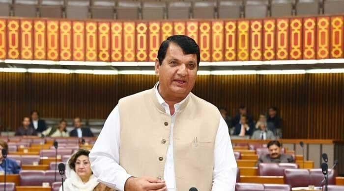 Federal minister rules out governor’s rule in KP for now