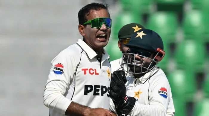 South Africa resume Day 3 at 216/6 in first Test against Pakistan