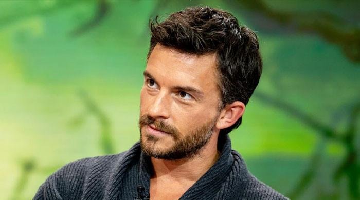 Jonathan Bailey responds to Sexiest Man Alive title