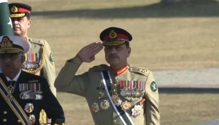 Chief of Defence Forces Asim Munir receives guard of honour at GHQ