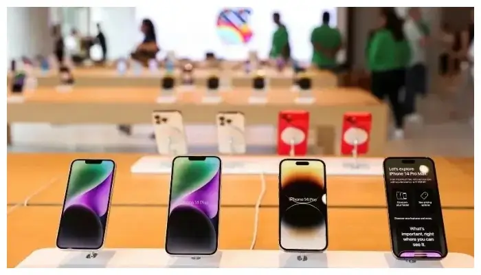 India’s Mandatory App Rule Challenges Smartphone Makers