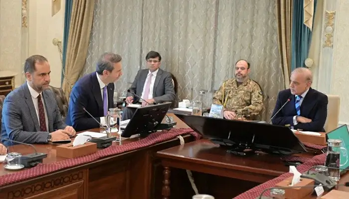 Prime Minister meets Turkish Energy Minister, discuss to increase cooperation in energy sector