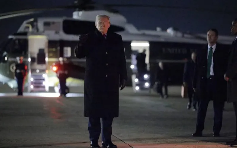 President Trump resumes journey to Davos