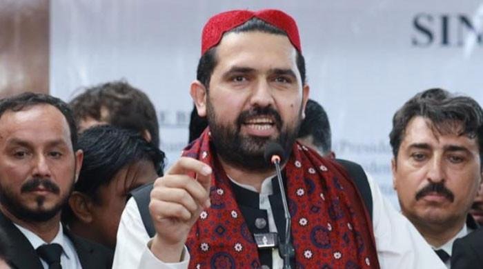 KP CM Afridi accuses Sindh govt of stealing PTI’s mandate