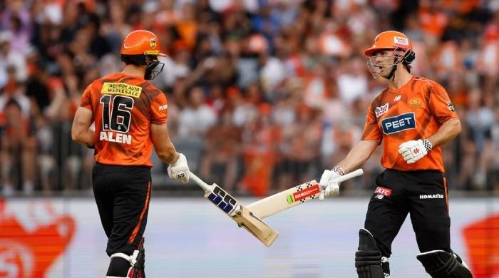 Marsh guides Perth Scorchers to sixth BBL title with final win over Sydney Sixers