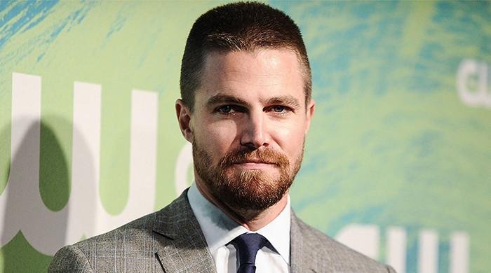 Stephen Amell joins ‘Baywatch’ reboot as David Hasselhoff’s on-screen son