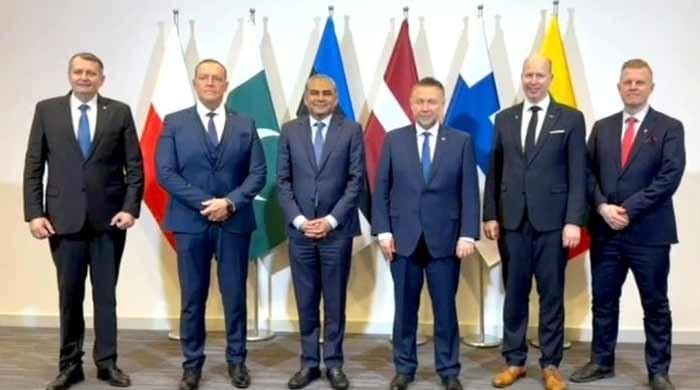 Six-nation conference in Warsaw applauds Pakistan’s crackdown on illegal migration