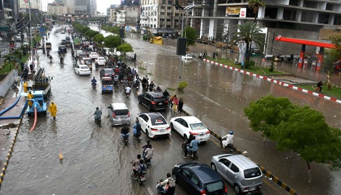 Strong winds, thunderstorms forecast nationwide over next 24 hours