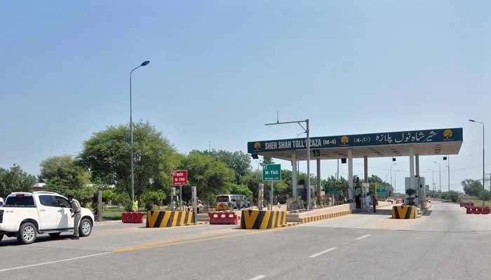 Govt withdraws increase in toll taxes on highways amid rising fuel prices