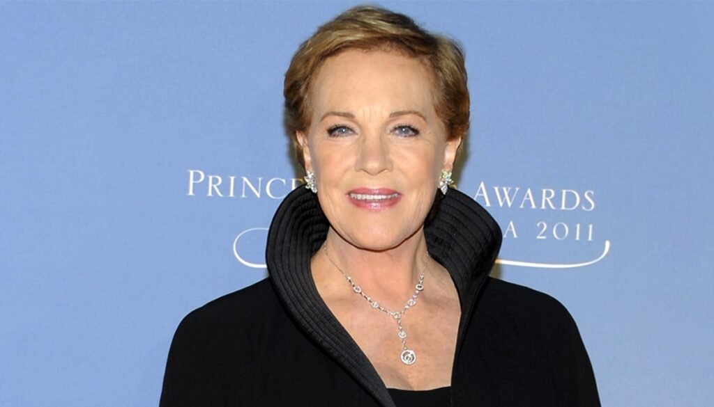 Dame Julie Andrews makes rare appearance to support Parkinson’s awareness