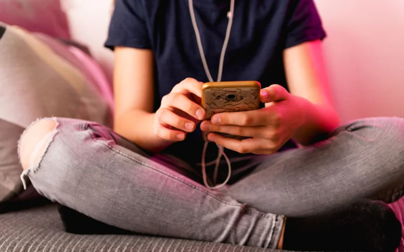 UK regulator claims TikTok, YouTube remain unsafe for children