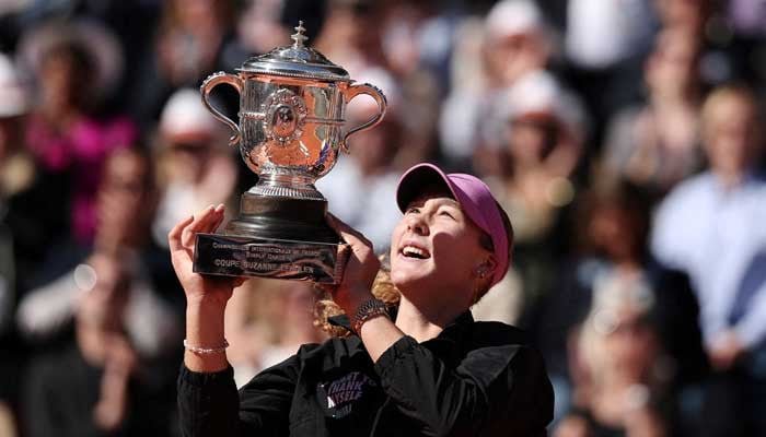 A star is born as Andreeva eases into Grand Slam winners’ club