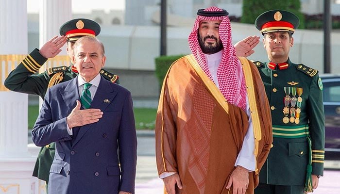 Pakistan tells Iran Houthi attacks on Saudi Arabia are its ‘red line’: report