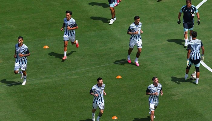 Argentina make three changes for World Cup final, Spain name same team