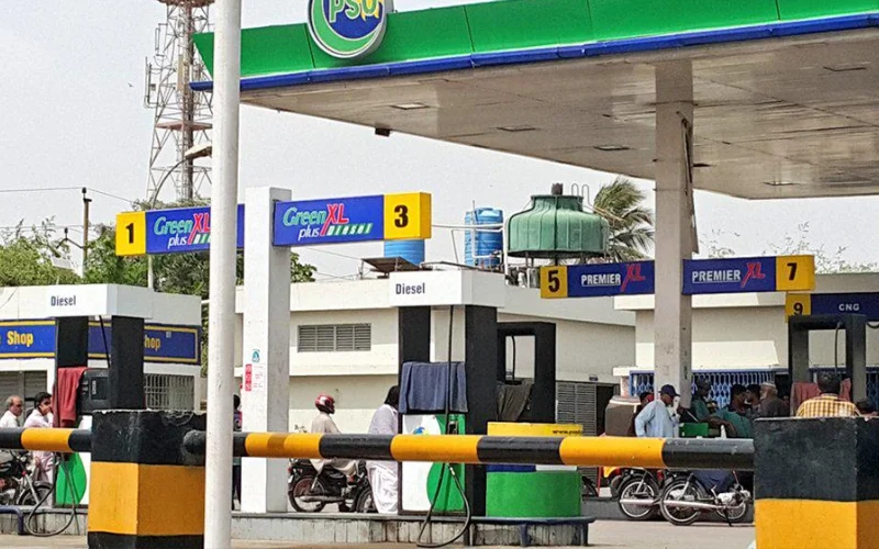Petrol pump owners call off nationwide strike after talks