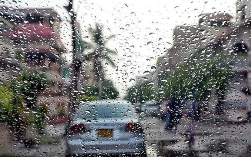 PMD forecasts drizzle, light rain in Karachi