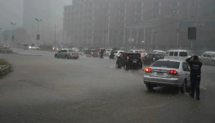 Rain, thunderstorms likely in Karachi through Tuesday, Met Office says