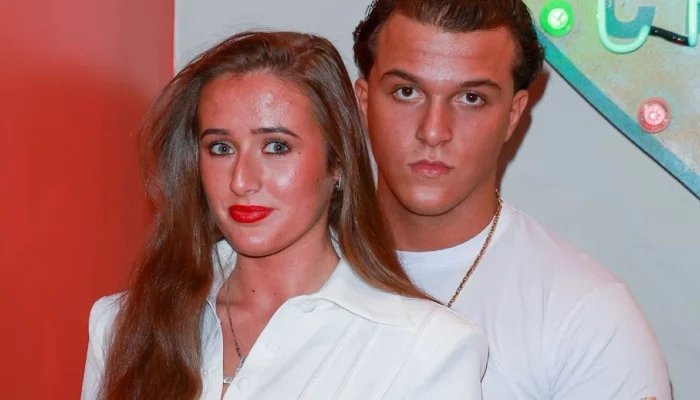 Venezuela Fury reveals awkward Wembley fall after Noah tried to help her