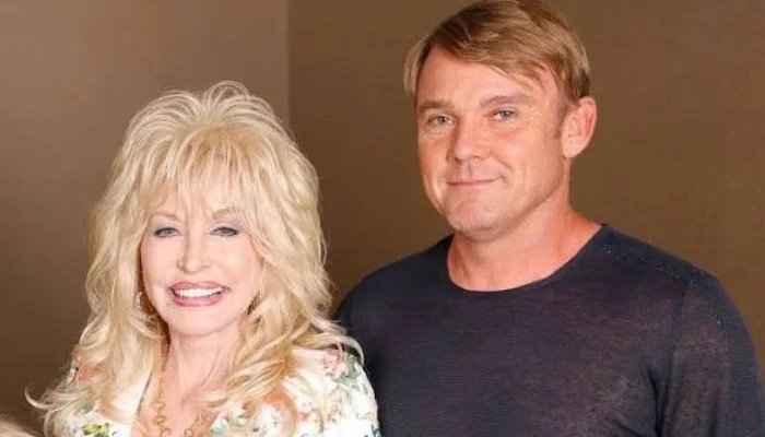 Ricky Schroder slammed for politicizing Dolly Parton tribute after death