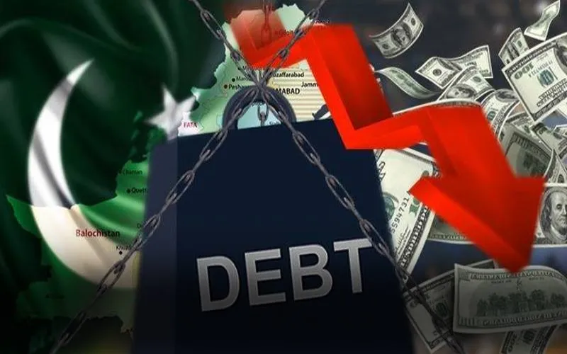 Pakistan’s money supply shrinks as government borrowing rises