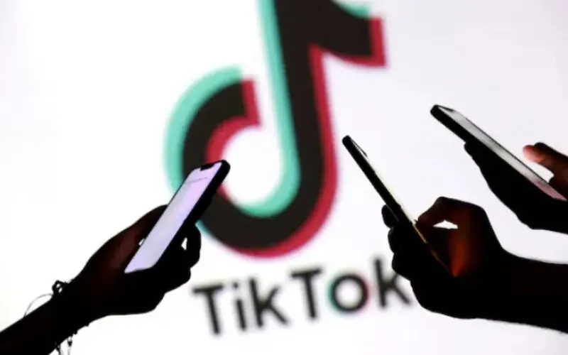 Trump lifts TikTok ban on federal devices after ownership shift