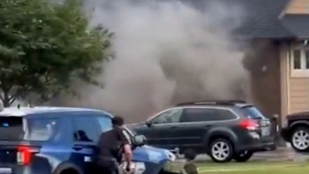 Video: Man kills eight relatives in Montana gun attack | Gun Violence